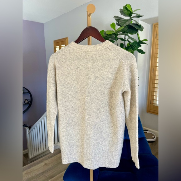 Aritzia The Group Babaton Thurlow Sweater Women’s Size XXS - Picture 4 of 7